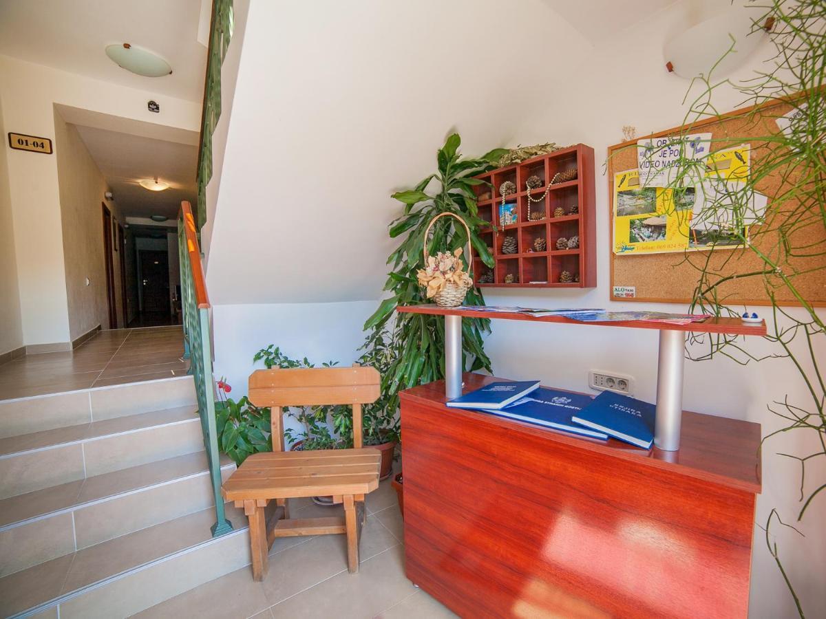 Apartments Krapina Lux 부드바 외부 사진
