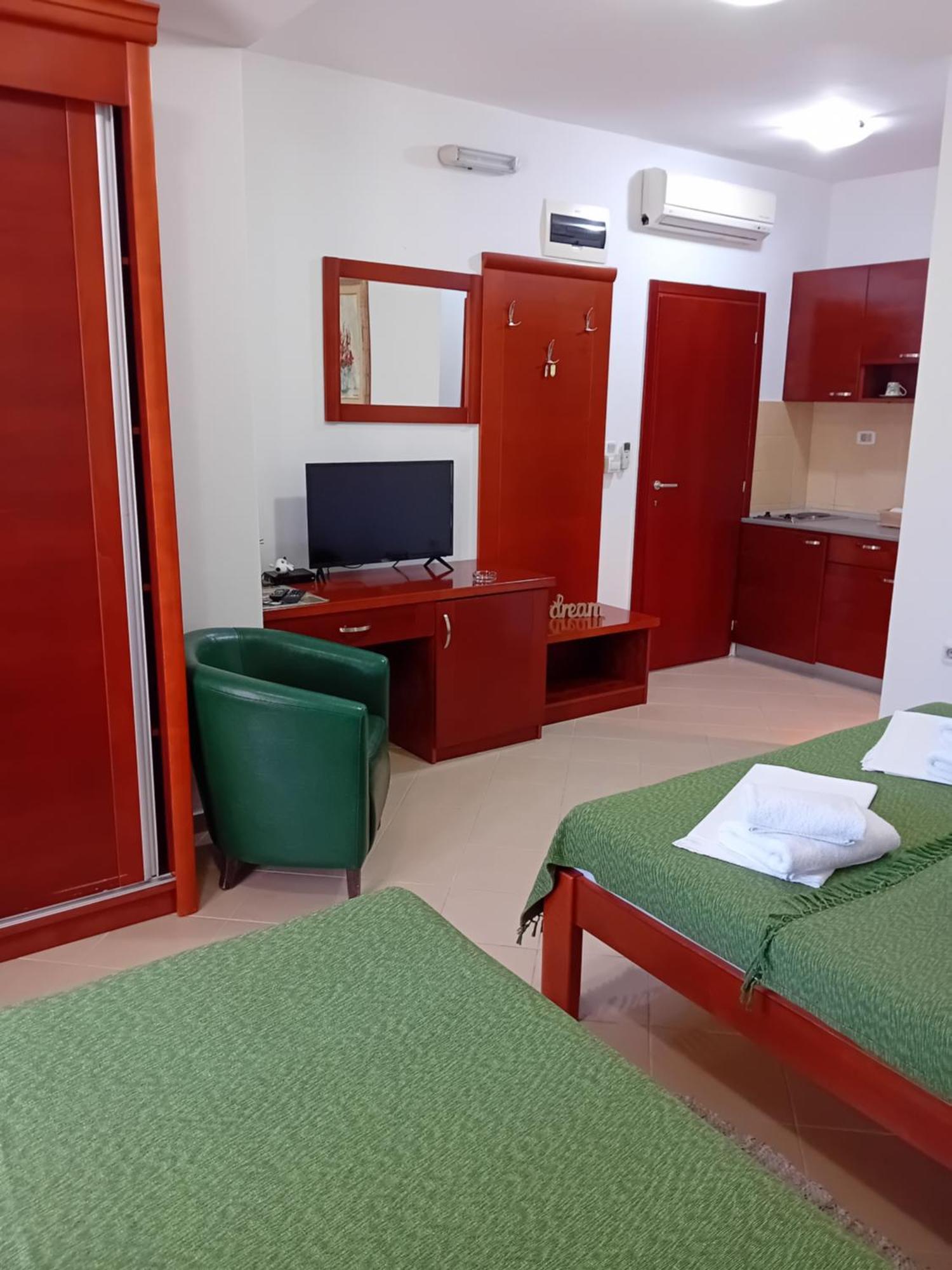 Apartments Krapina Lux 부드바 외부 사진