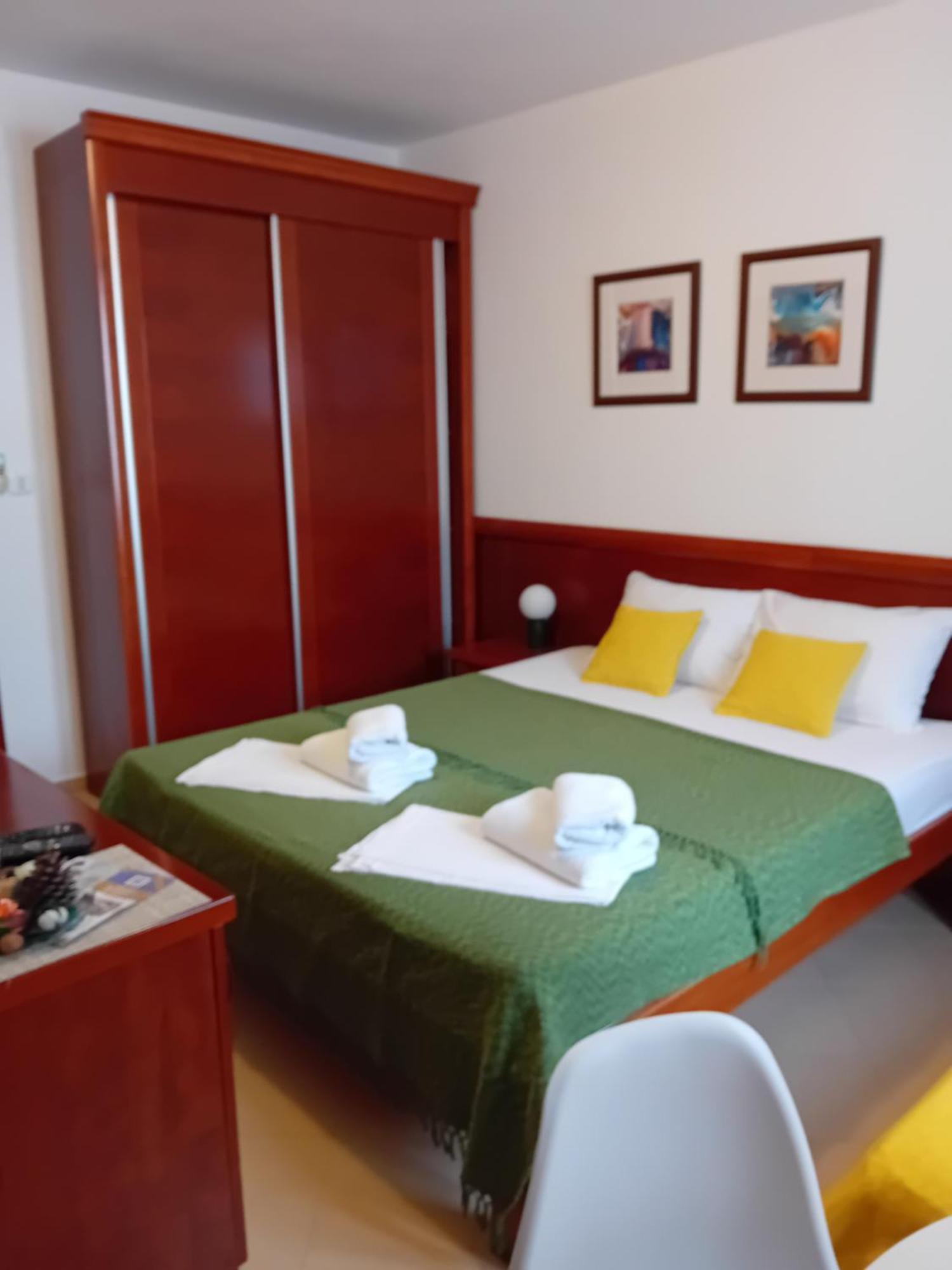 Apartments Krapina Lux 부드바 외부 사진