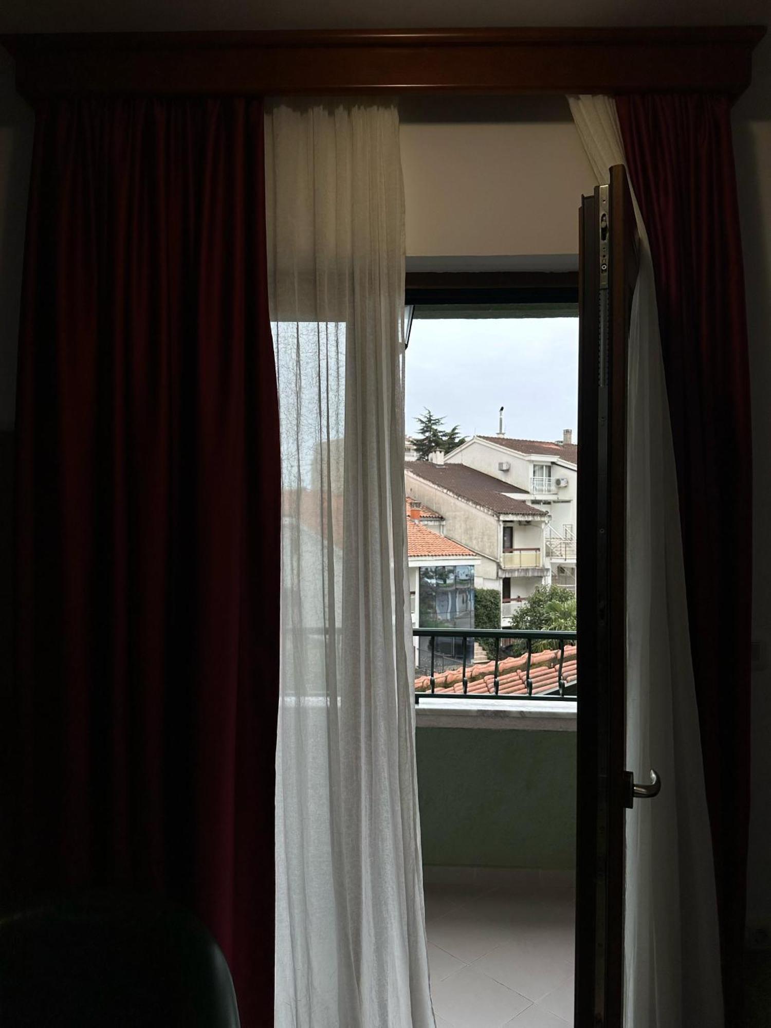 Apartments Krapina Lux 부드바 외부 사진