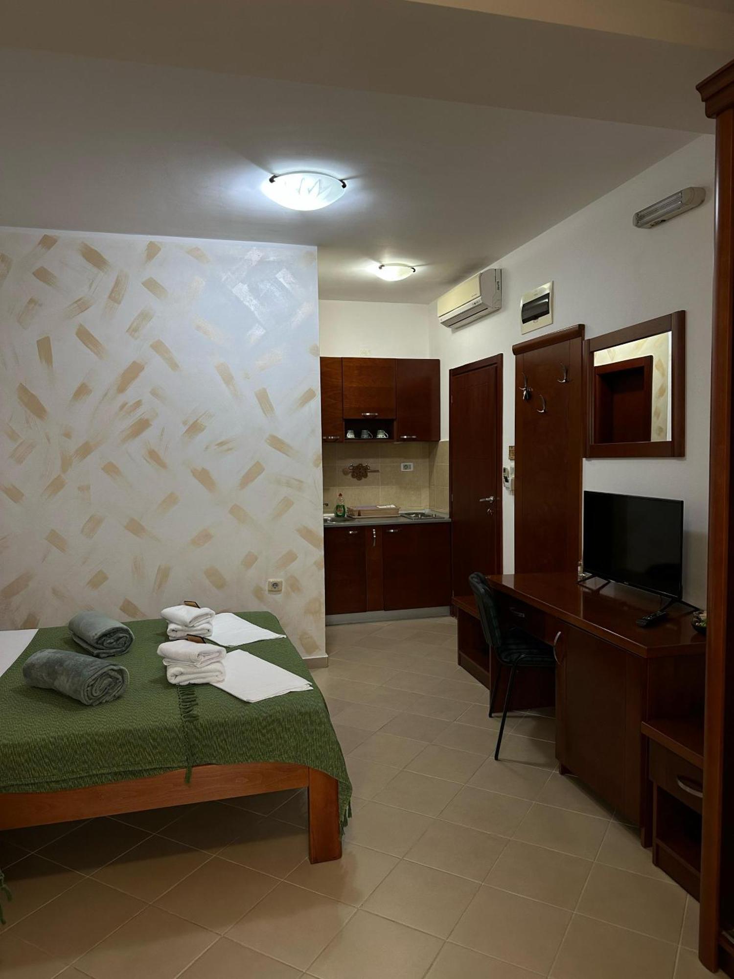Apartments Krapina Lux 부드바 외부 사진