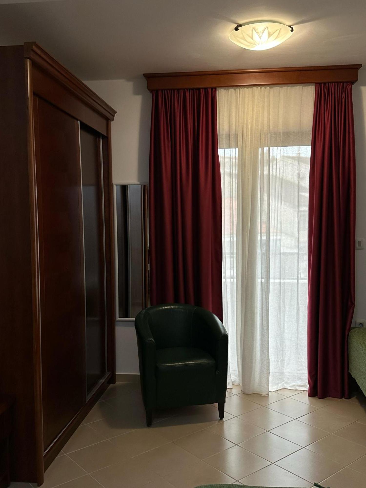 Apartments Krapina Lux 부드바 외부 사진
