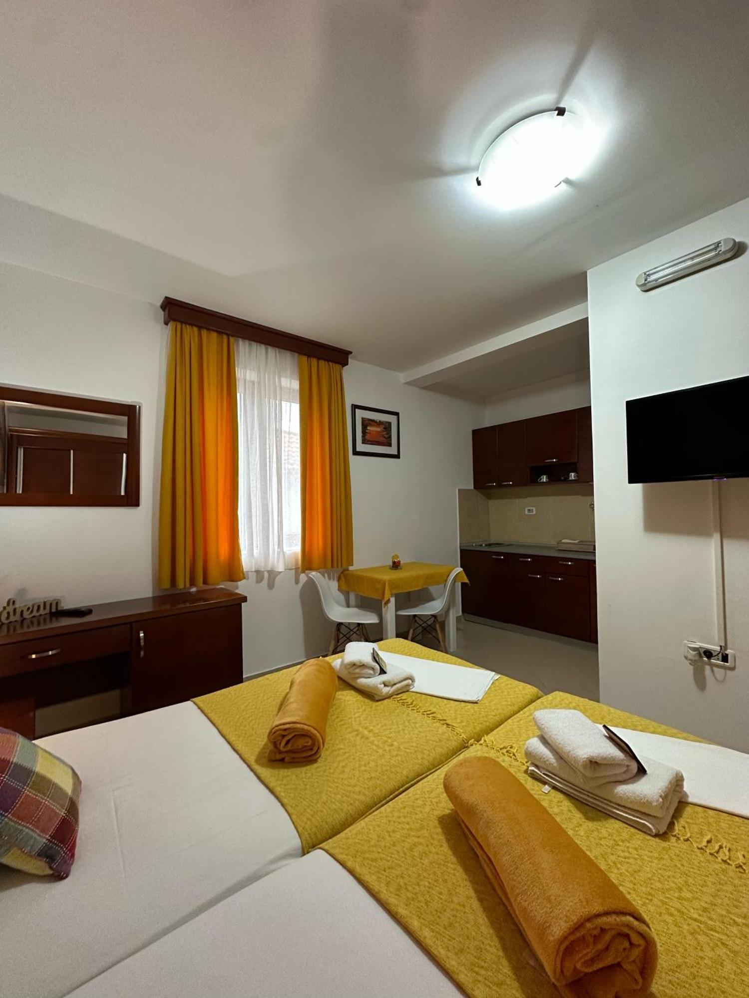 Apartments Krapina Lux 부드바 외부 사진